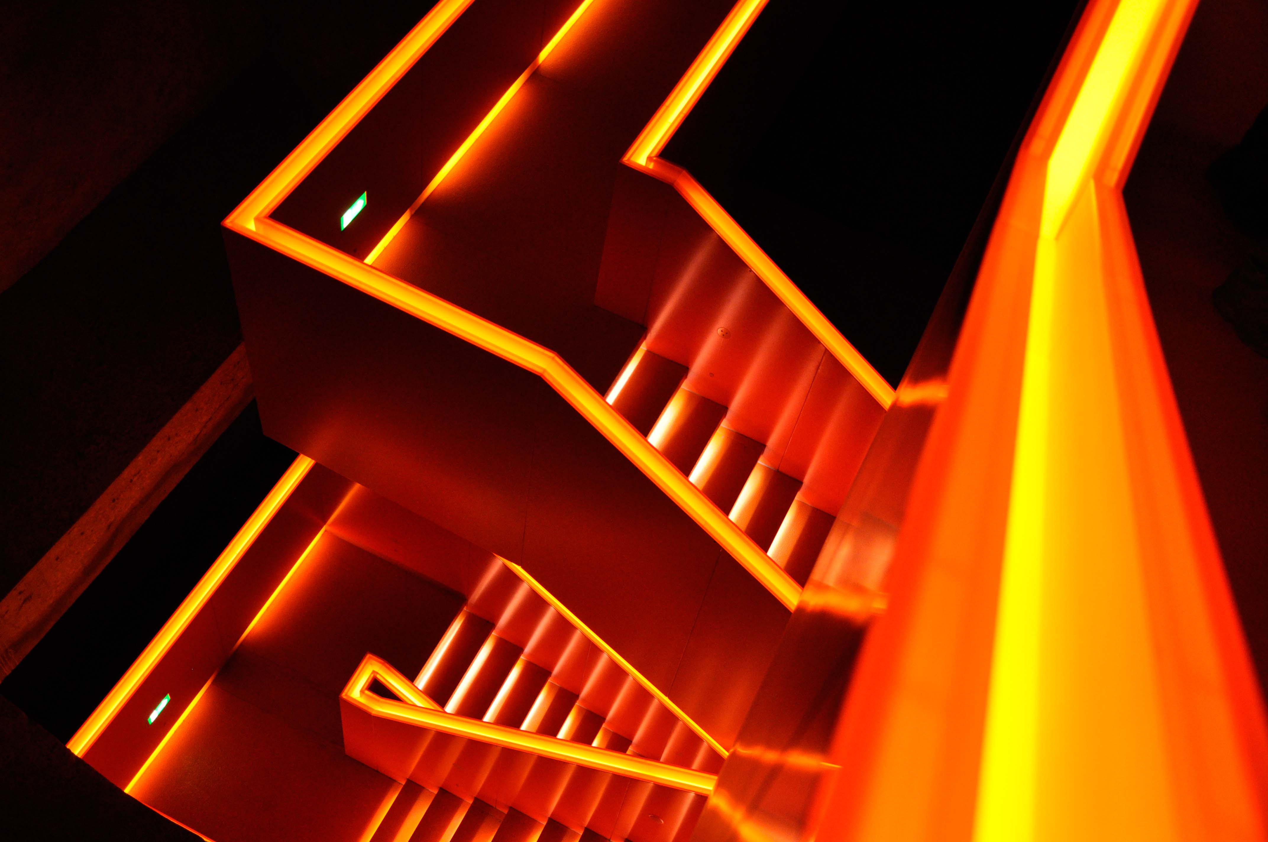 Orangene Treppe am Eingang Ruhrmuseum Zeche Zollverein Essen